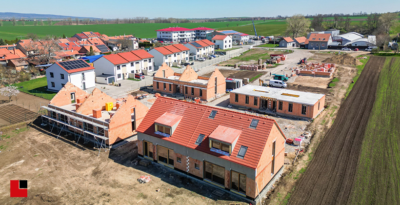 Průběh výstavby domů Kobylnice - jaro 2025